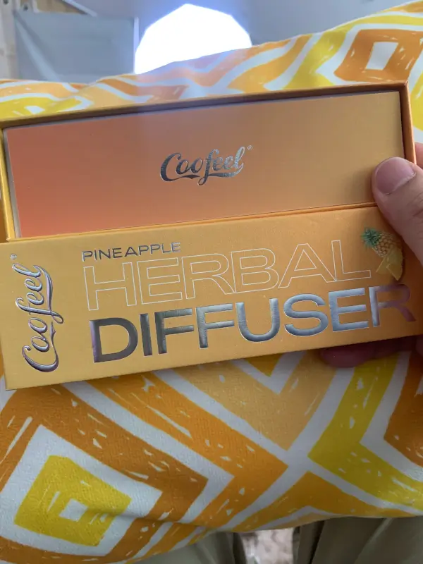 Pineapple Herbal Diffuser Pen photo review